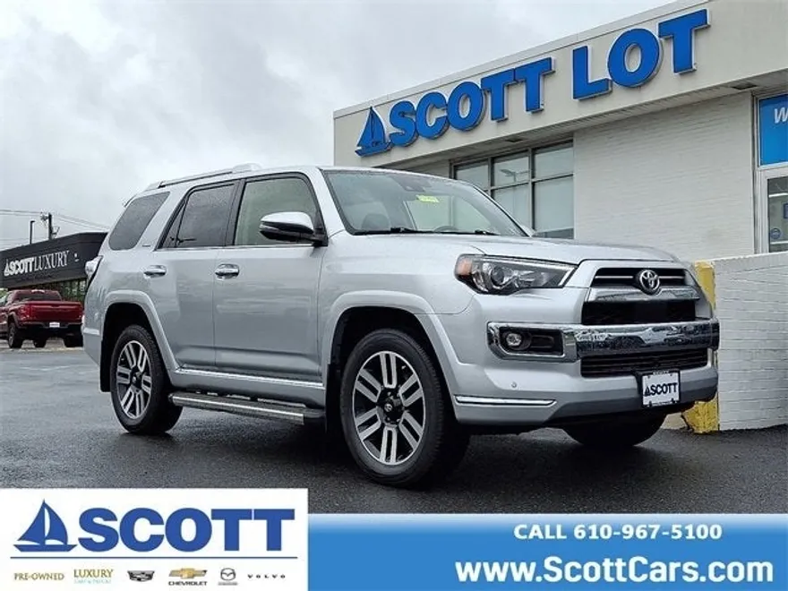 2023 Toyota 4Runner Limited photo 1