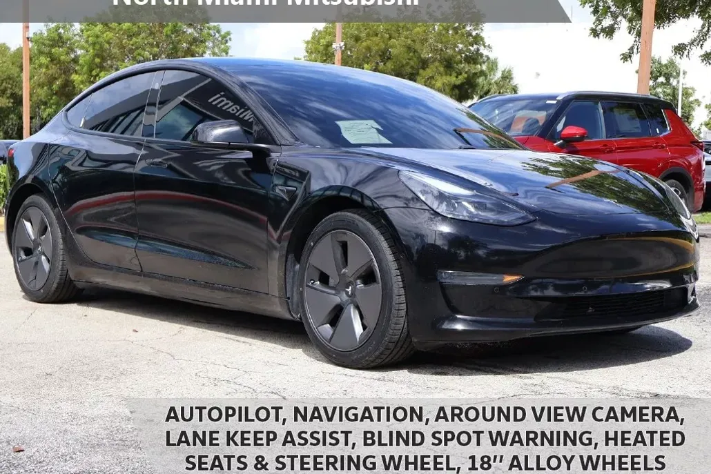 2021 Tesla Model 3 Long Range photo 1