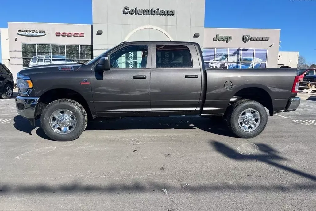 2024 Ram 2500 Tradesman photo 1