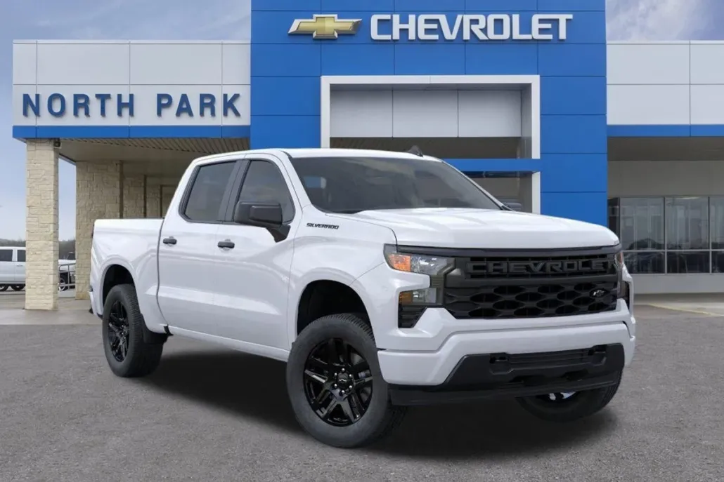 2026 Chevrolet Silverado 1500 Custom photo 1
