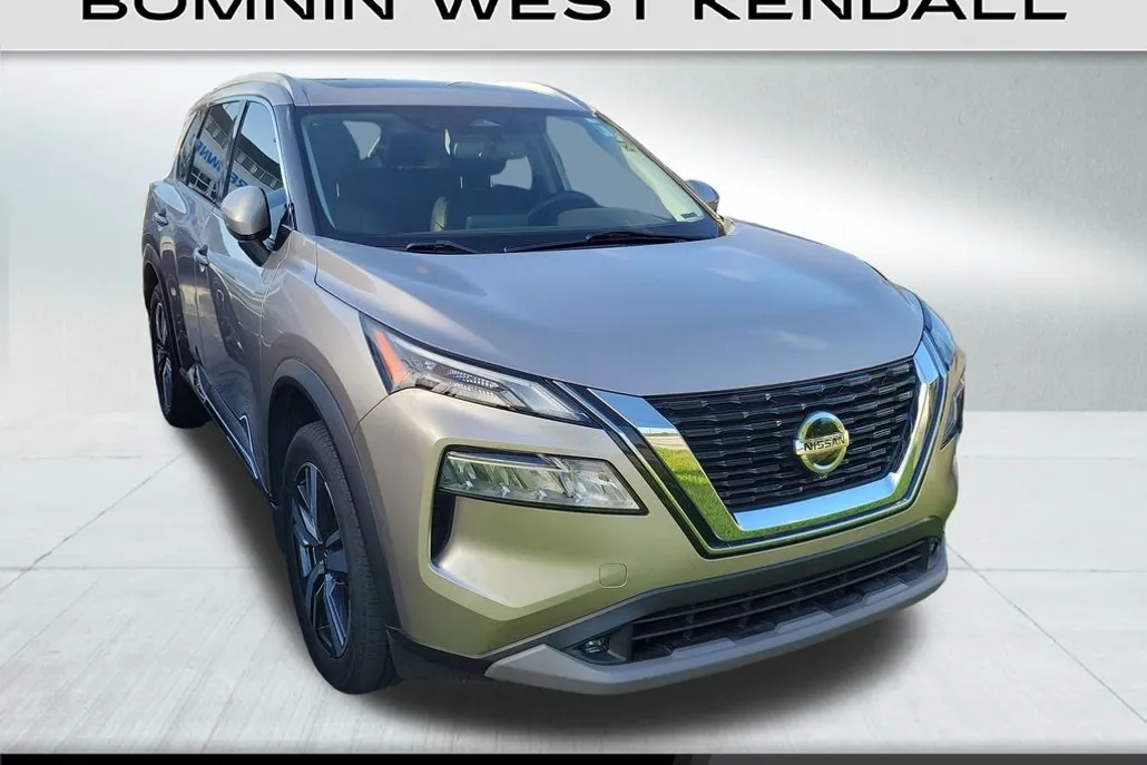 2021 Nissan Rogue SL photo 1