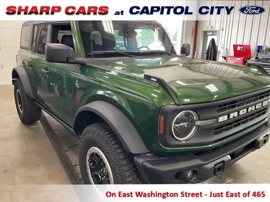 2024 Ford Bronco Black Diamond photo 1