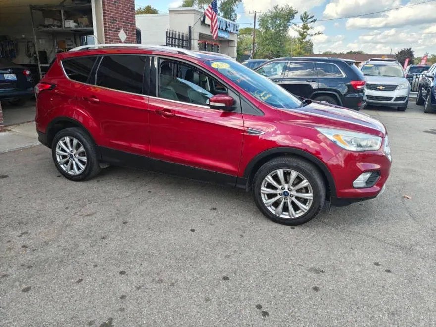 2017 Ford Escape Titanium photo 1