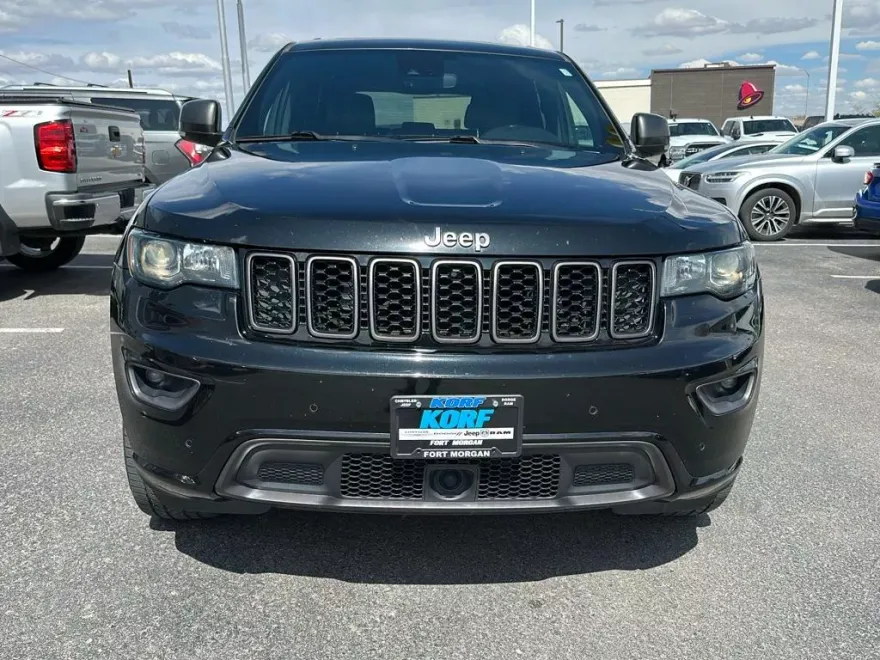 2021 Jeep Grand Cherokee Anniversary Edition photo 1