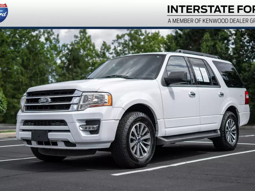 2017 Ford Expedition XLT photo 1