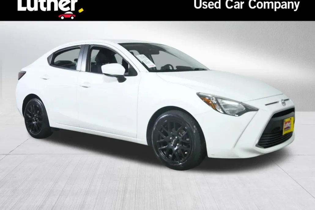 2016 Scion iA photo 1