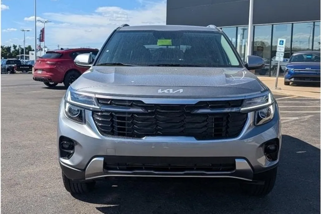 2026 Kia Seltos EX photo 1