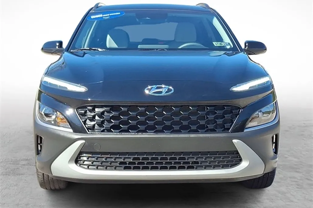 2023 Hyundai Kona SEL photo 1