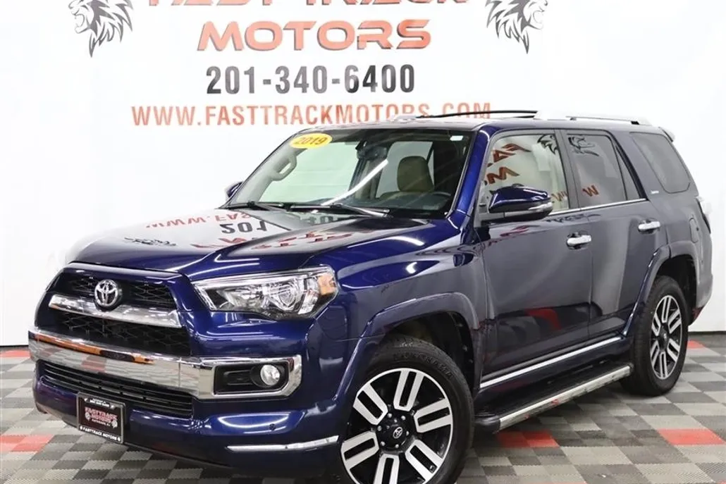 2019 Toyota 4Runner Limited photo 1
