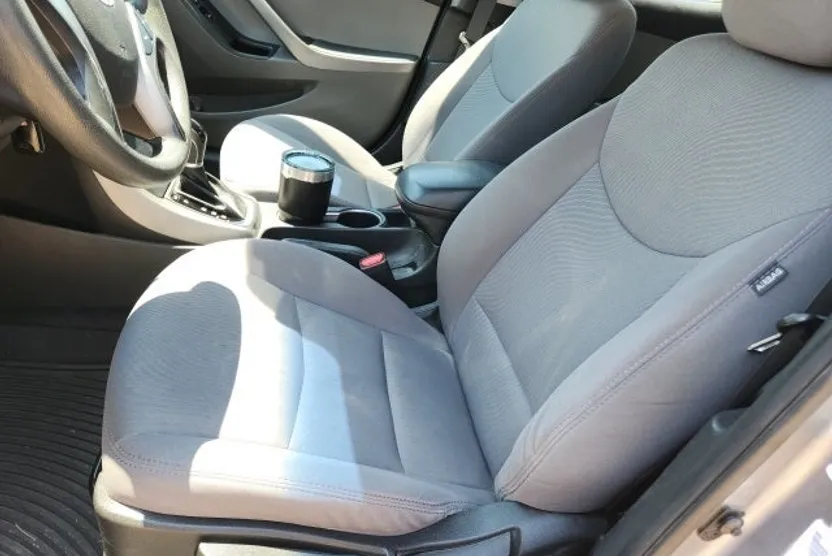 2015 Hyundai Elantra SE photo 1