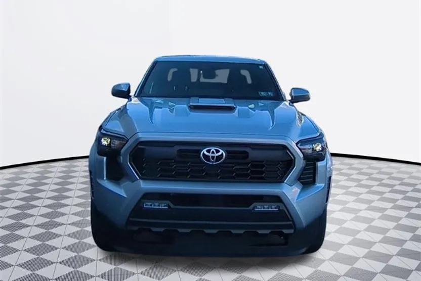 2024 Toyota Tacoma TRD Sport photo 1