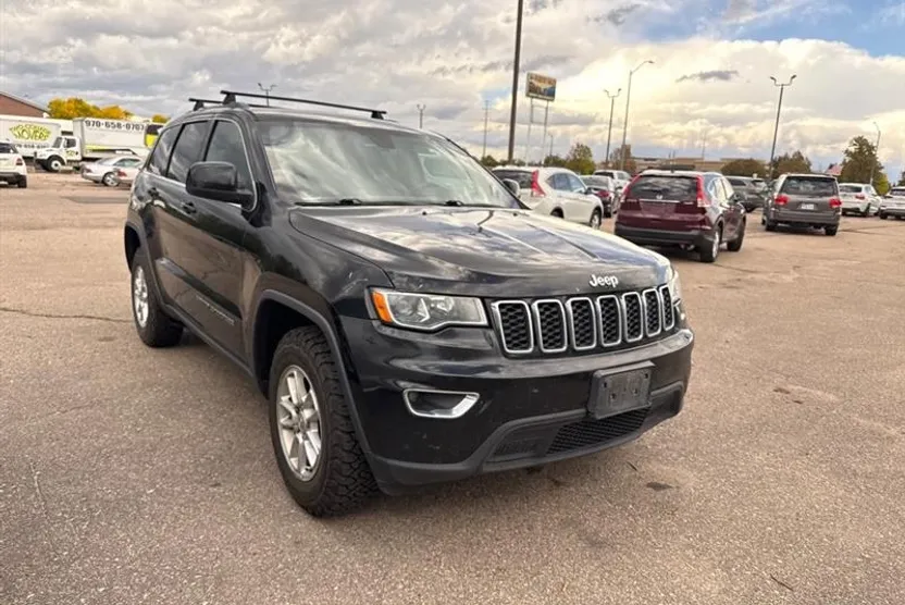 2018 Jeep Grand Cherokee Laredo photo 1