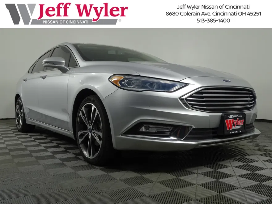 2017 Ford Fusion Titanium photo 1