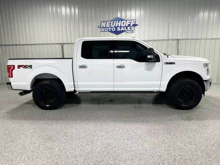 2017 Ford F-150 XLT photo 1
