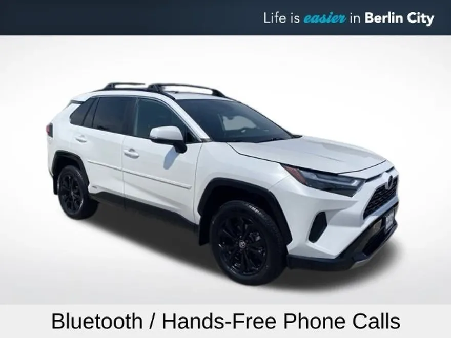 2024 Toyota RAV4 Hybrid SE photo 1