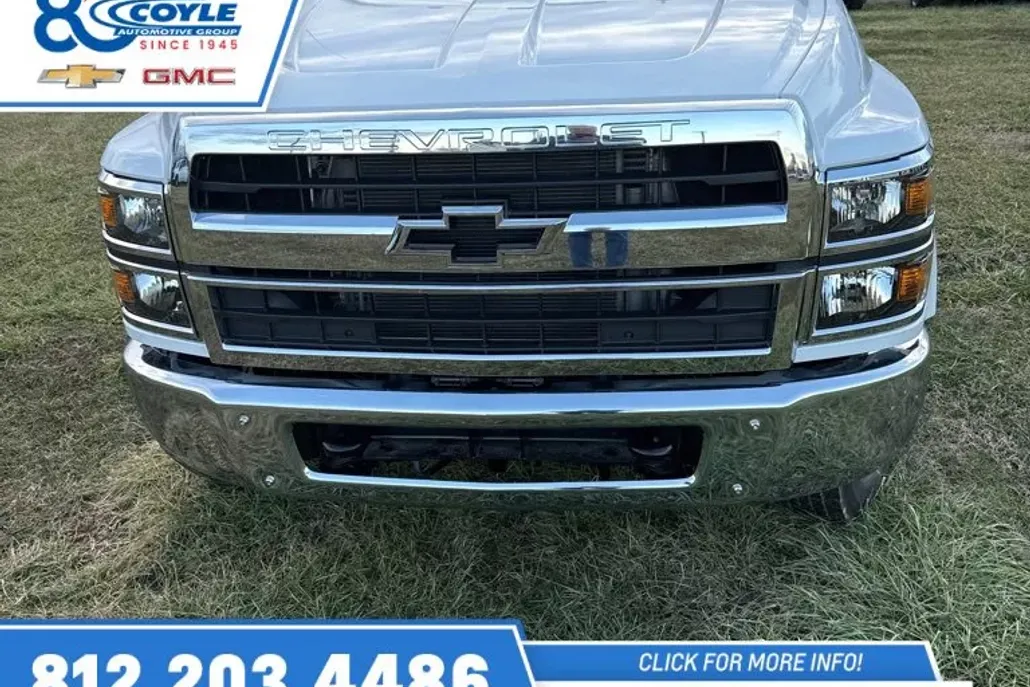 2024 Chevrolet Silverado 6500HD Work Truck photo 1
