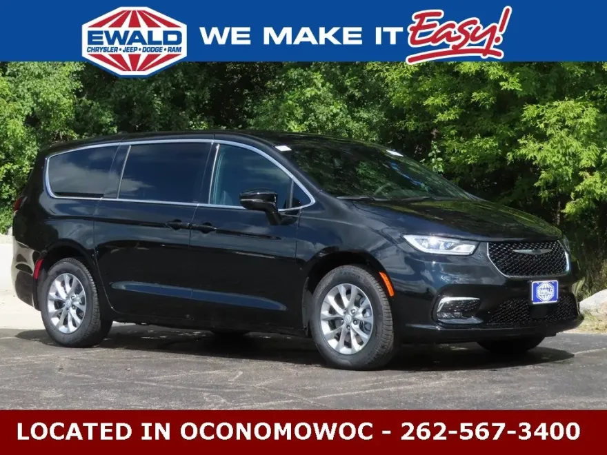 2026 Chrysler Pacifica photo 1