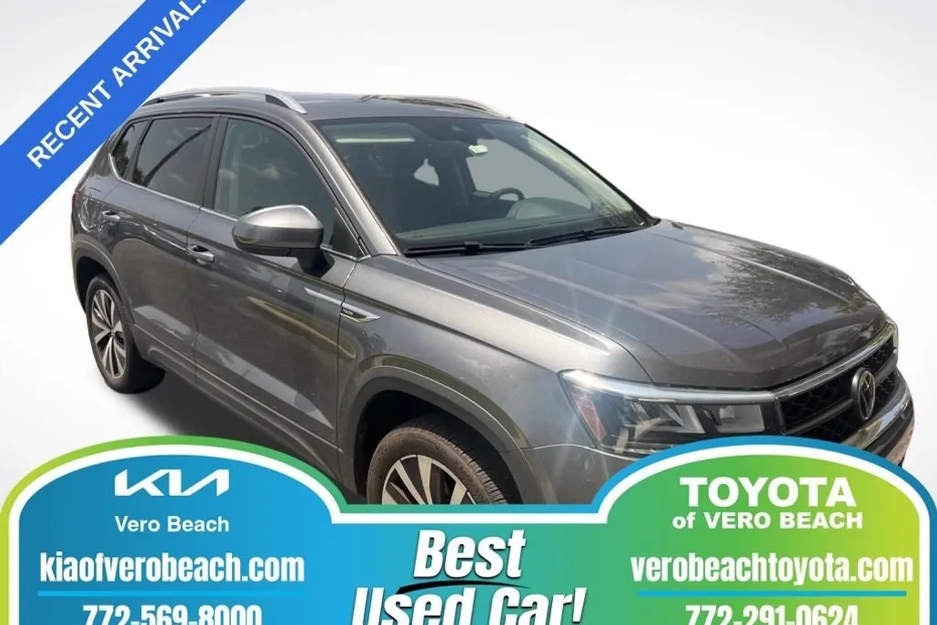 2022 Volkswagen Taos SE photo 1