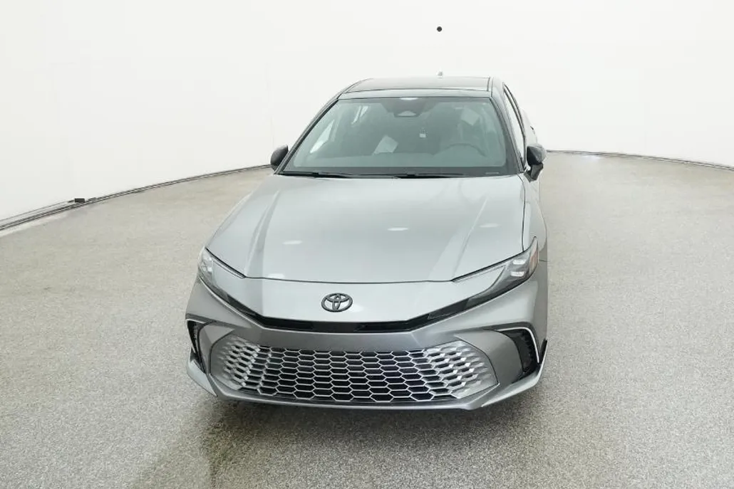 2025 Toyota Camry XSE photo 1