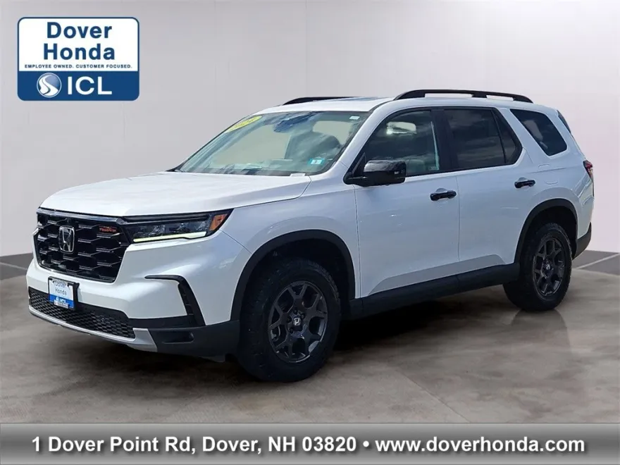2024 Honda Pilot TrailSport photo 1