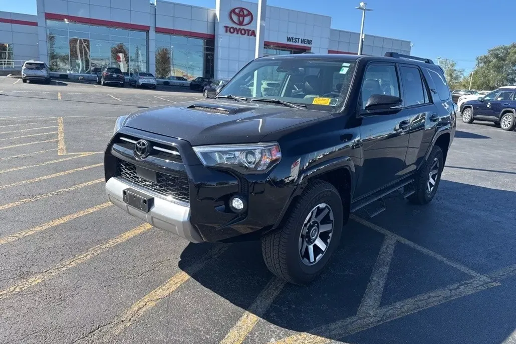 2024 Toyota 4Runner TRD Premium photo 1