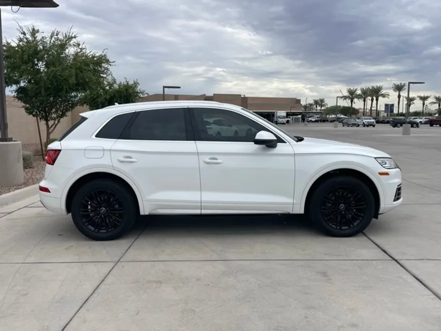 2019 Audi Q5 2.0T Premium photo 1