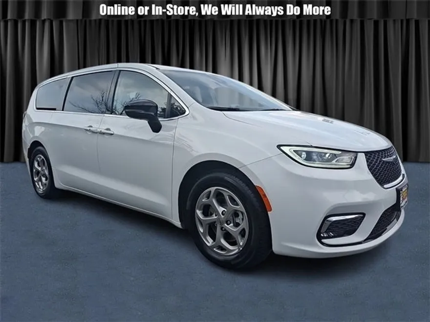 2024 Chrysler Pacifica Limited photo 1