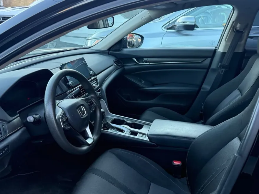 2018 Honda Accord EX photo 1