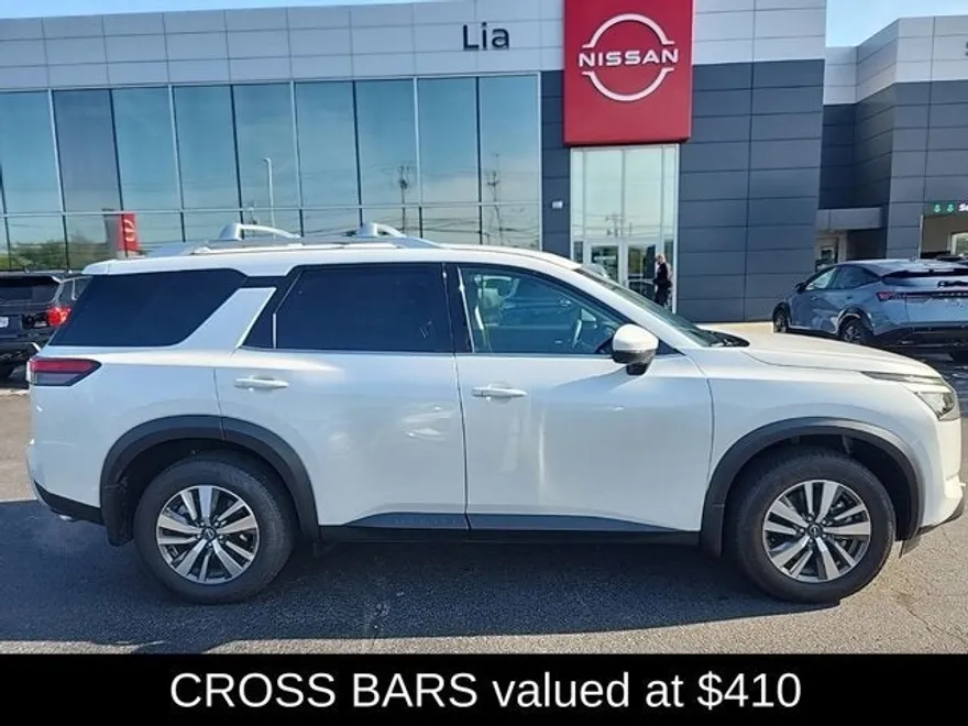 2024 Nissan Pathfinder SL photo 1