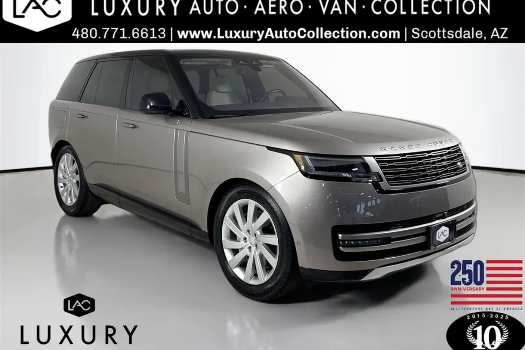 2023 Land Rover Range Rover SE photo 1