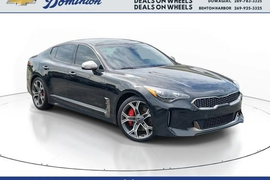 2018 Kia Stinger GT1 photo 1