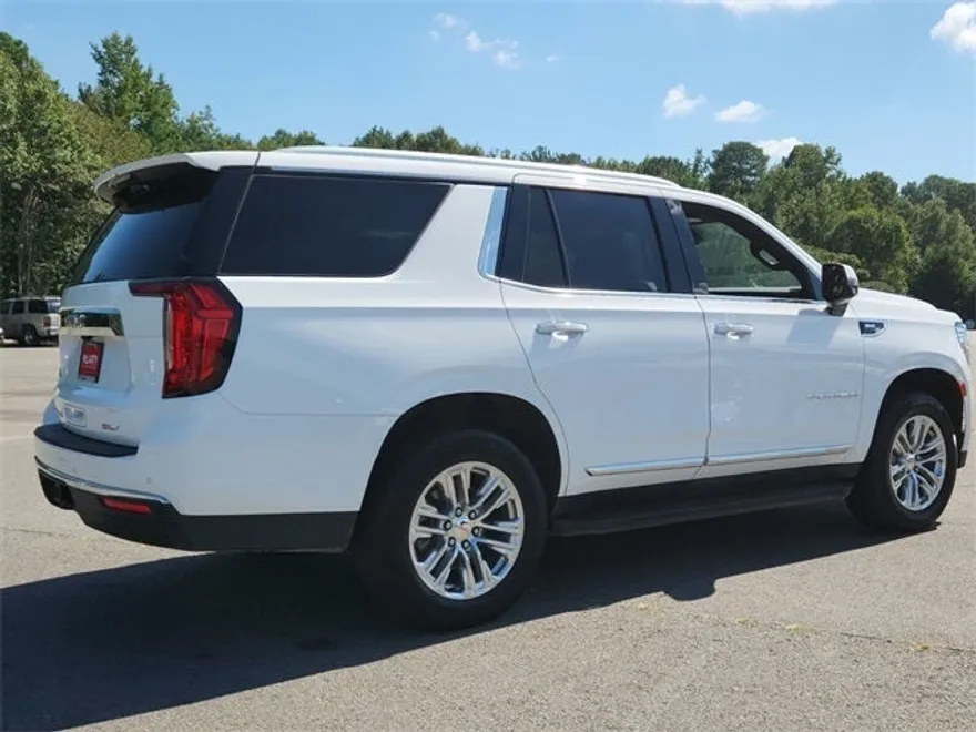 2024 Gmc Yukon SLT photo 1
