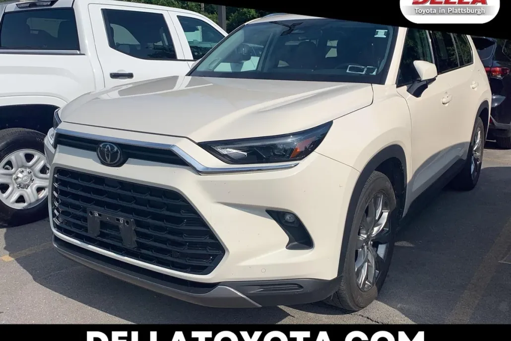 2024 Toyota Grand Highlander Limited photo 1