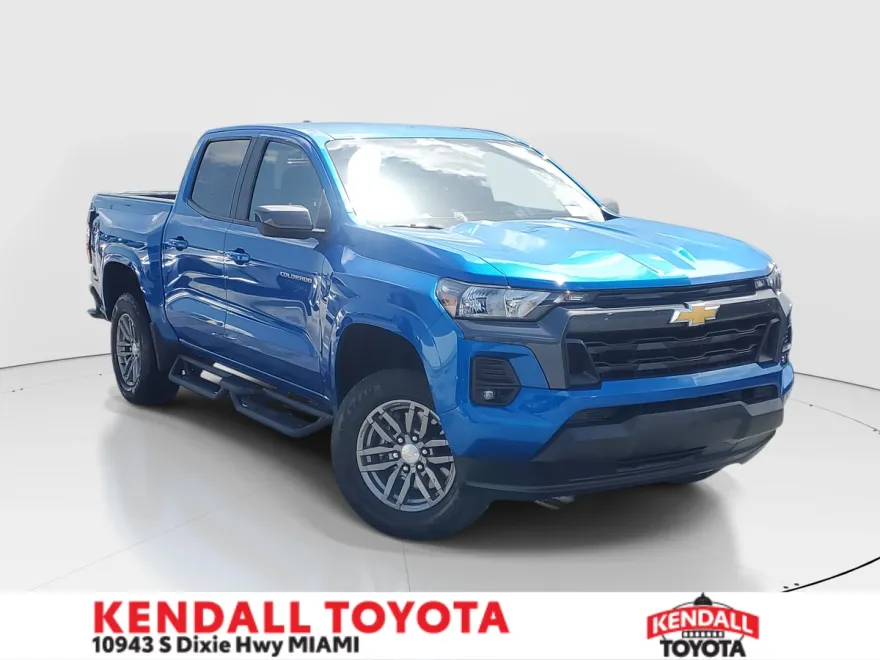 2023 Chevrolet Colorado LT photo 1