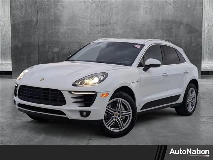 2015 Porsche Macan S photo 1