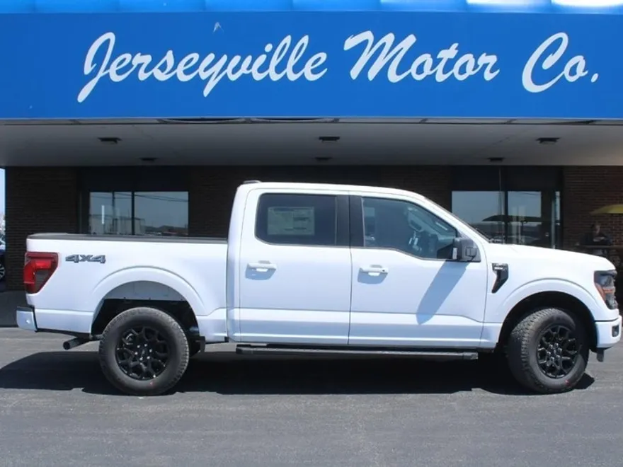 2025 Ford F-150 XLT photo 1