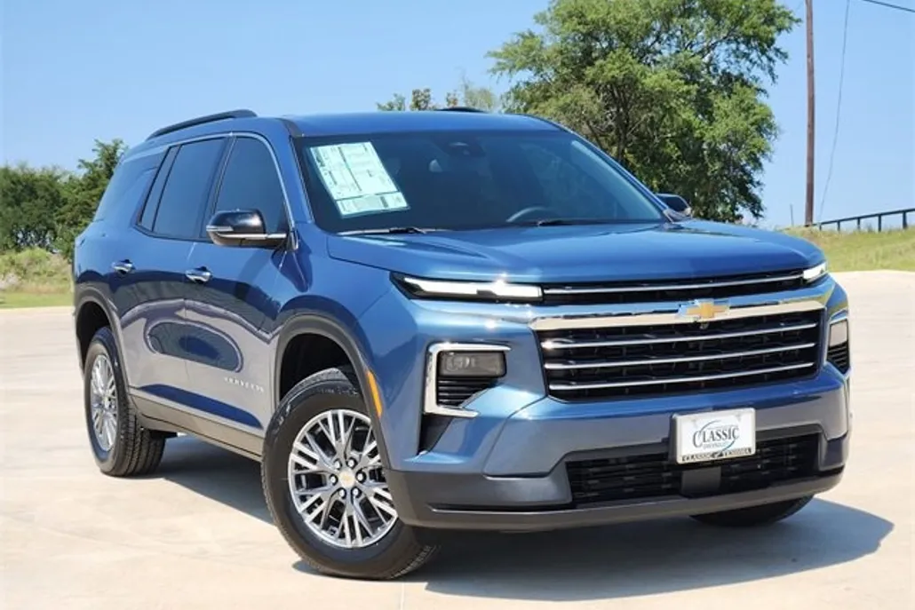2026 Chevrolet Traverse photo 1