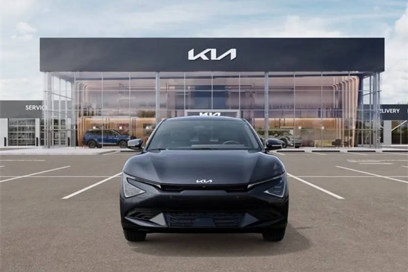 2025 Kia EV6 Light photo 1