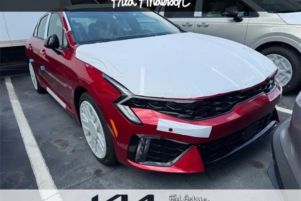 2026 Kia K5 GT photo 1
