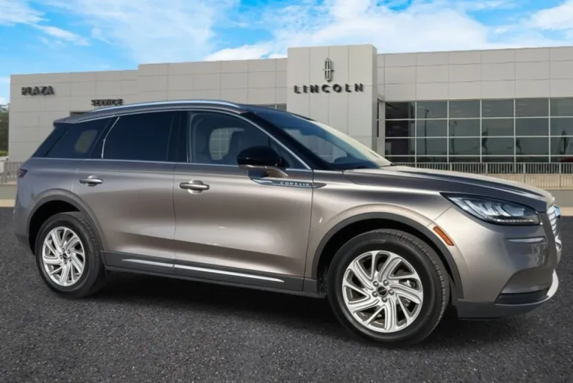 2020 Lincoln Corsair Standard photo 1