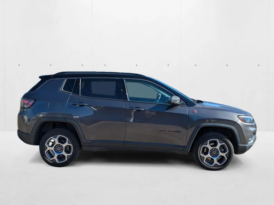 2022 Jeep Compass Trailhawk Sport photo 1