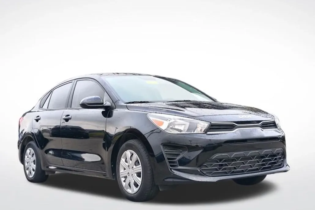 2023 Kia Rio S photo 1