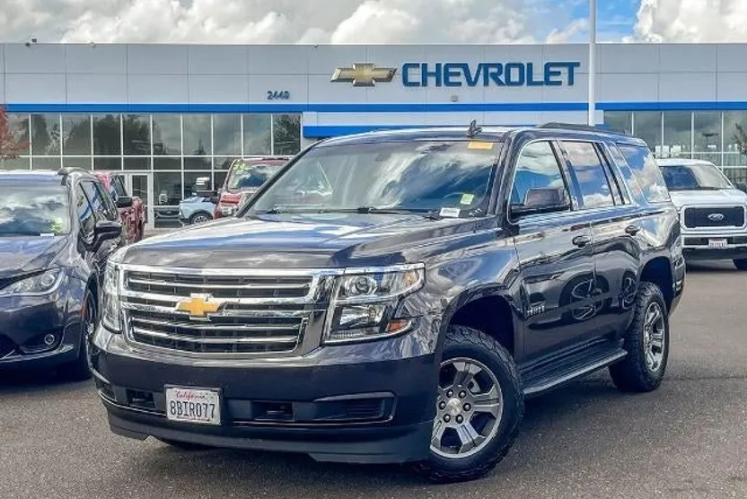 2018 Chevrolet Tahoe LS photo 1