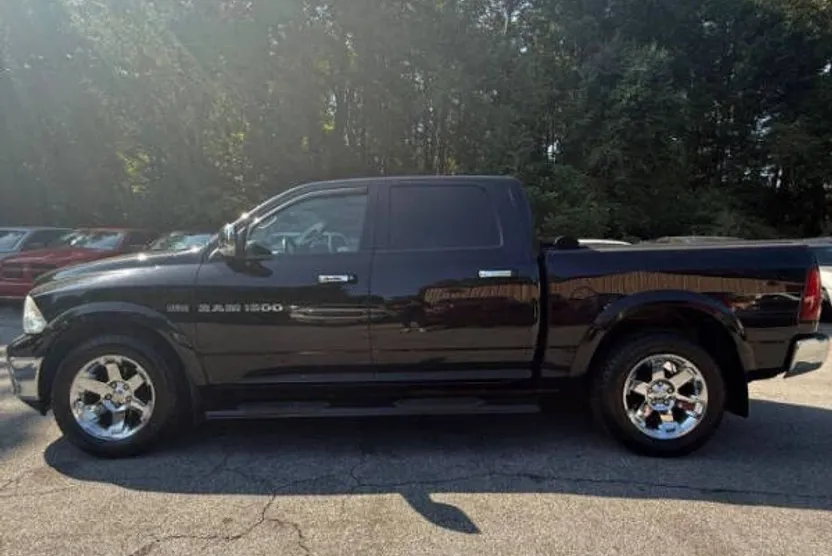 2012 Ram 1500 Laramie photo 1