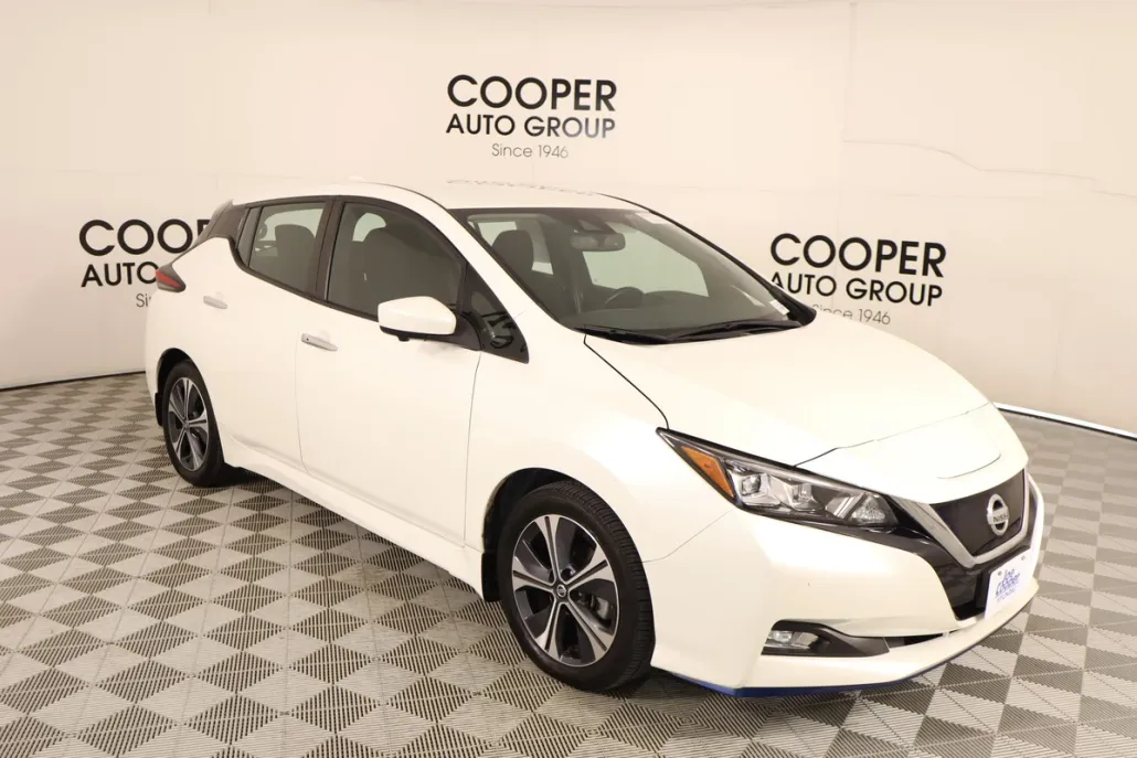 2020 Nissan Leaf SV Plus photo 1