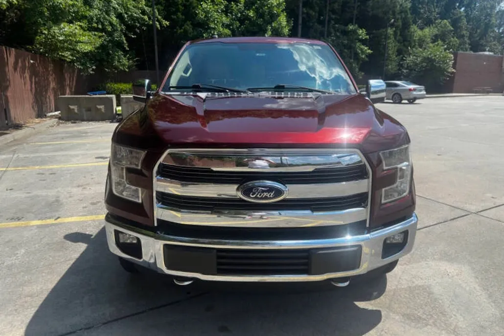 2016 Ford F-150 Lariat photo 1