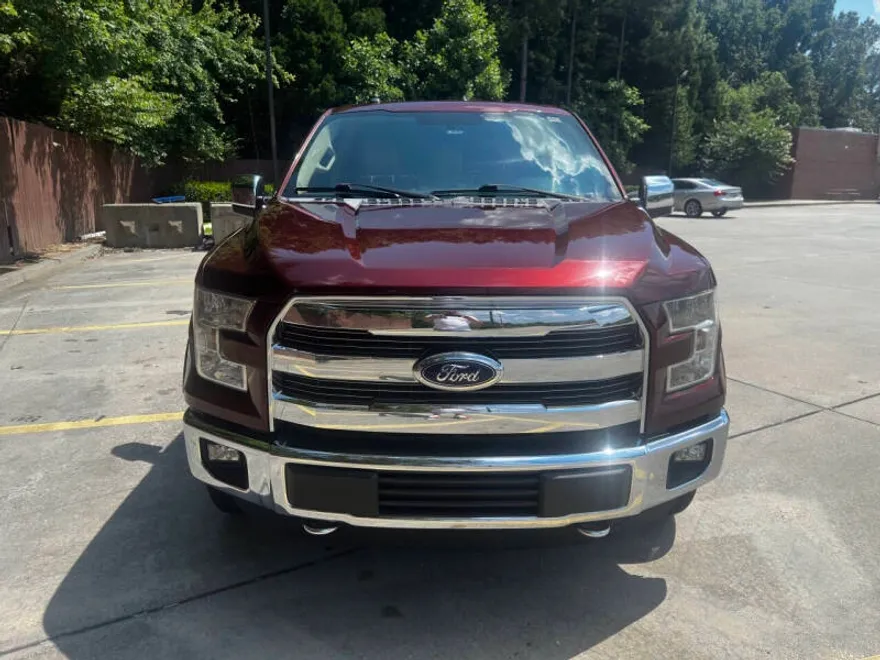 2016 Ford F-150 Lariat photo 1