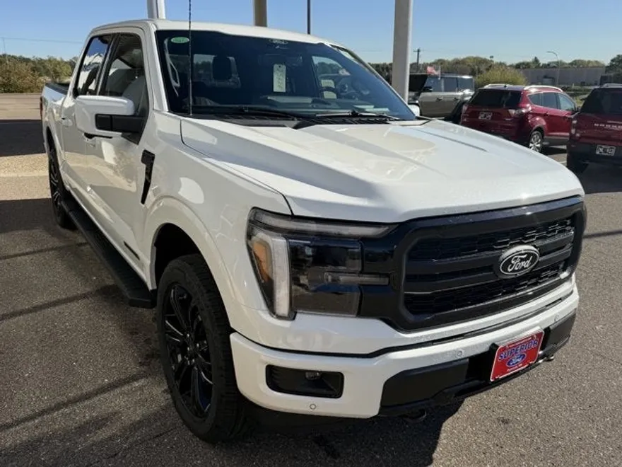 2025 Ford F-150 Lariat photo 1