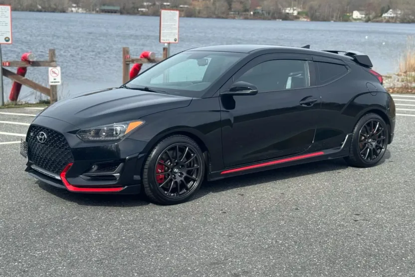 2019 Hyundai Veloster N photo 1