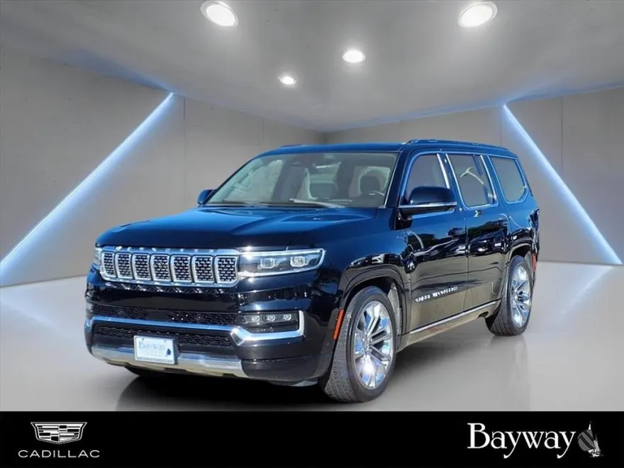 2023 Jeep Grand Wagoneer II photo 1